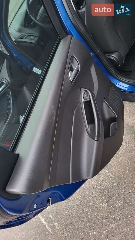 Седан Ford Focus 2017 в Киеве