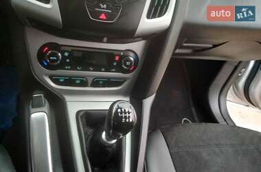 Универсал Ford Focus 2012 в 