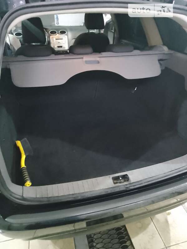 Универсал Ford Focus 2008 в Костополе