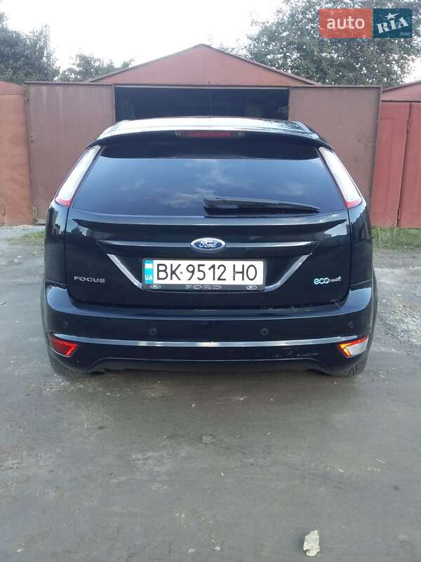Хетчбек Ford Focus 2010 в Рівному
