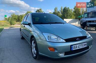 Хэтчбек Ford Focus 2000 в Киеве
