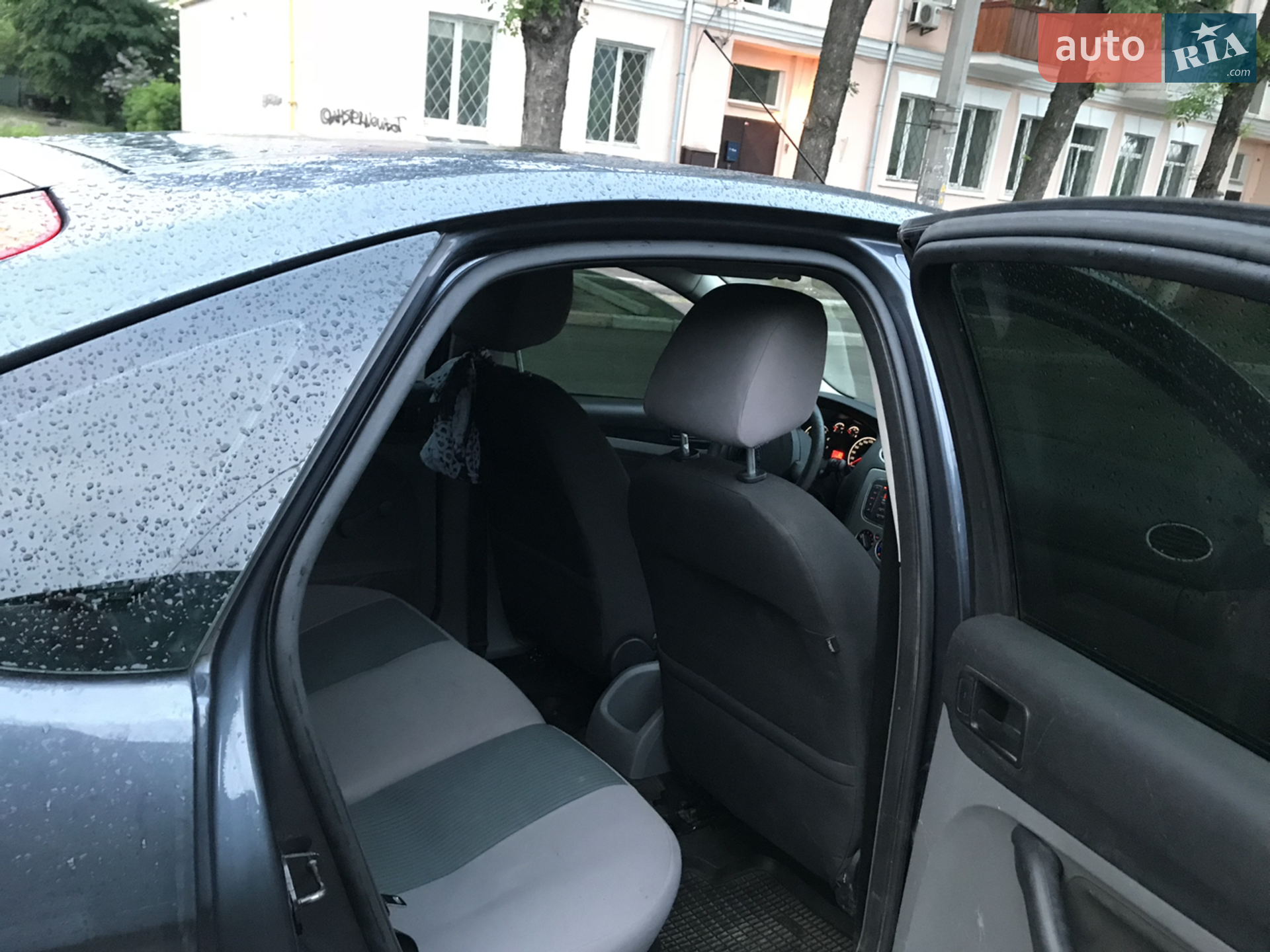 2011 Ford Focus - мініатюра 2