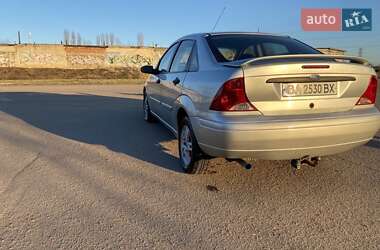 Седан Ford Focus 2001 в Южноукраинске