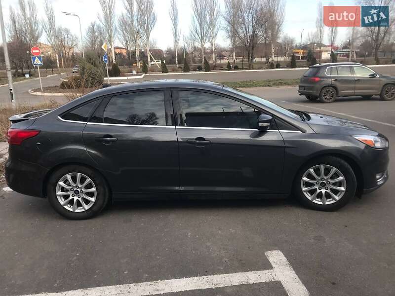 Седан Ford Focus 2017 в Днепре