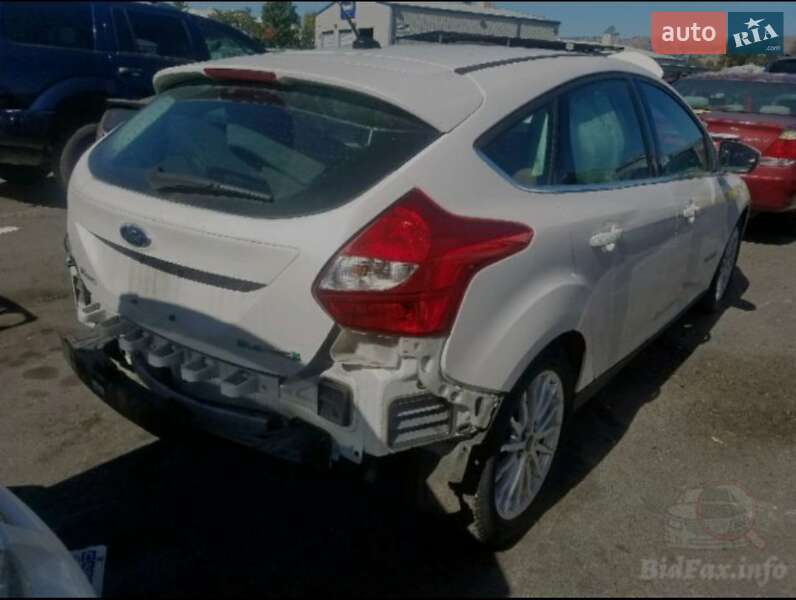 Хетчбек Ford Focus 2012 в Тальному