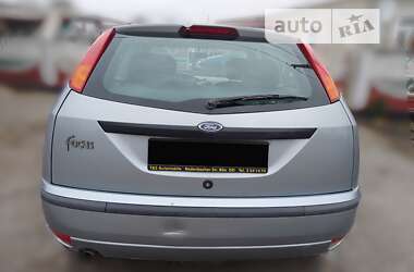 Хэтчбек Ford Focus 2002 в Староконстантинове