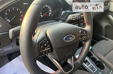 Хэтчбек Ford Focus 2020 в 