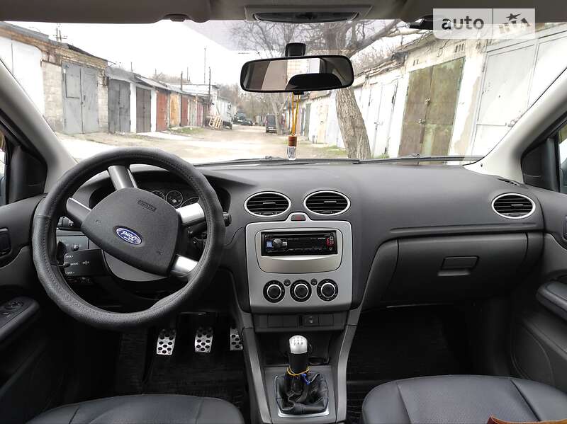 Хэтчбек Ford Focus 2007 в Днепре