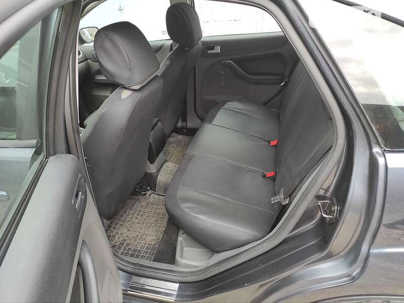 Хэтчбек Ford Focus 2007 в Днепре