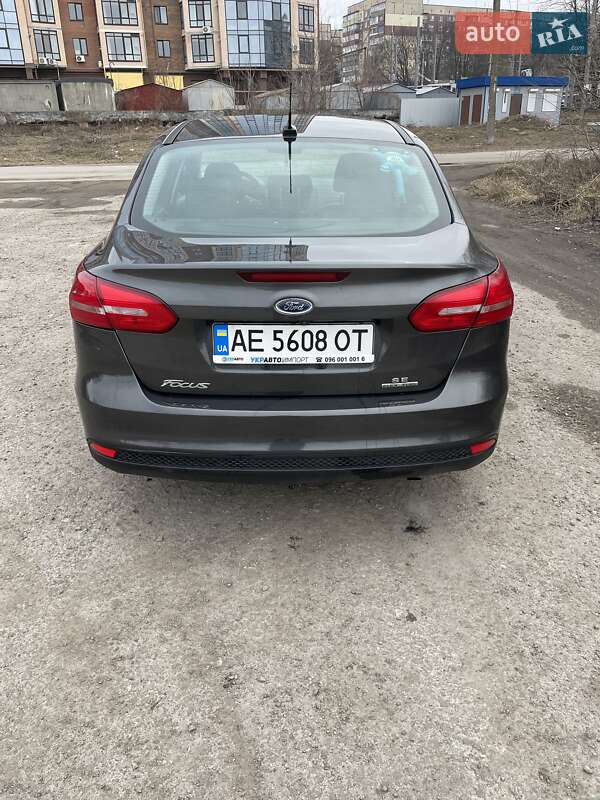 Седан Ford Focus 2016 в Дніпрі