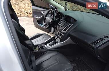 Седан Ford Focus 2013 в 