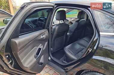 Седан Ford Focus 2015 в 