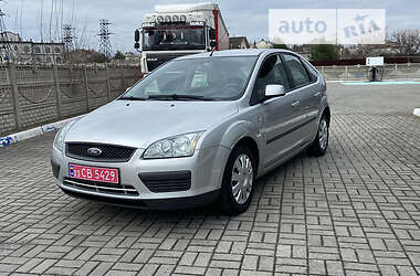 Хэтчбек Ford Focus 2006 в 