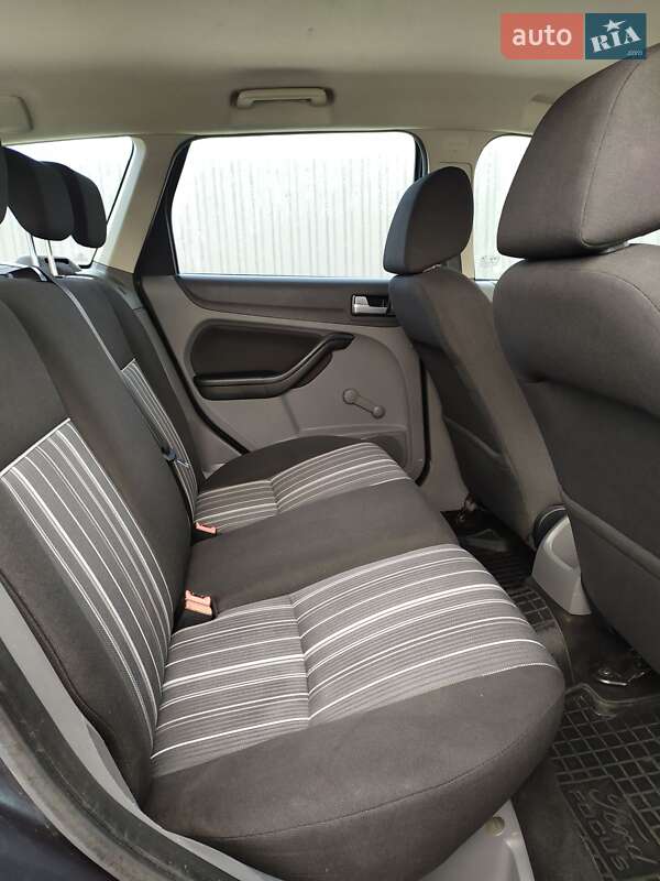 Универсал Ford Focus 2010 в Лановцах