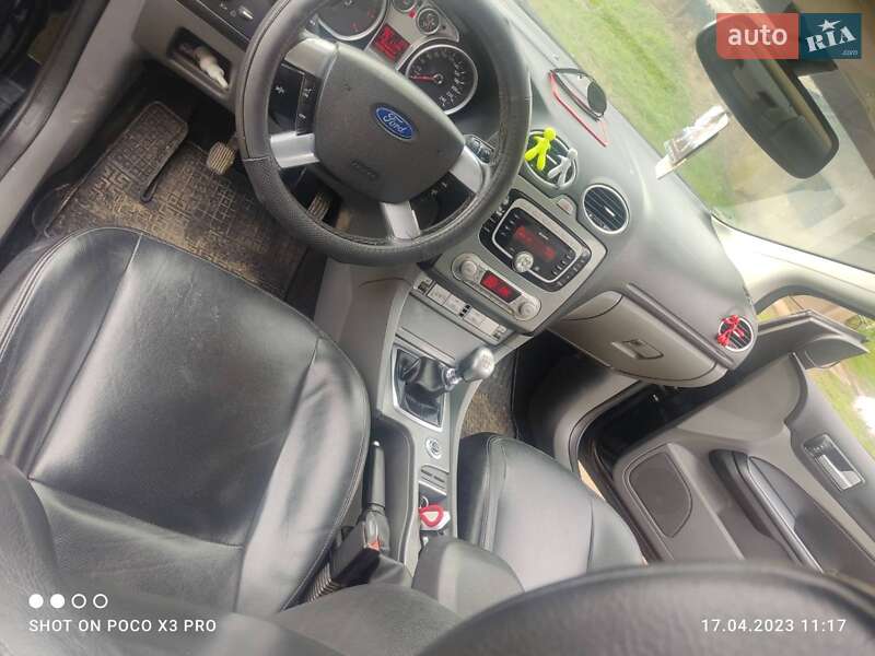 Кабриолет Ford Focus 2009 в Хусте