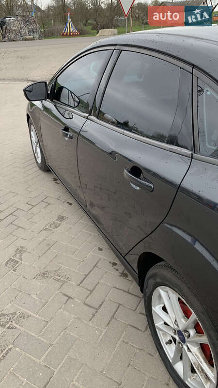 Седан Ford Focus 2015 в Локачах