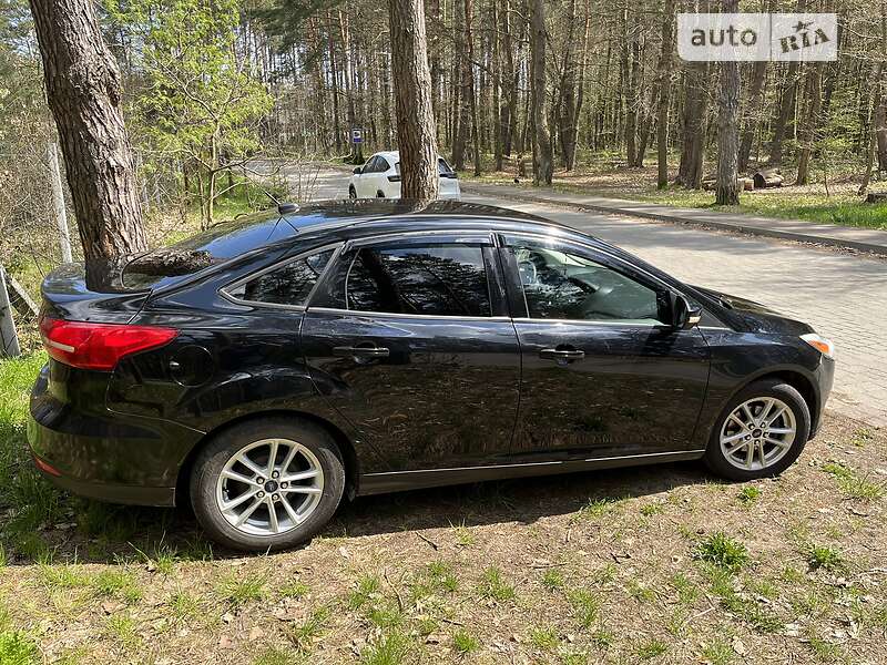 Седан Ford Focus 2015 в Львове