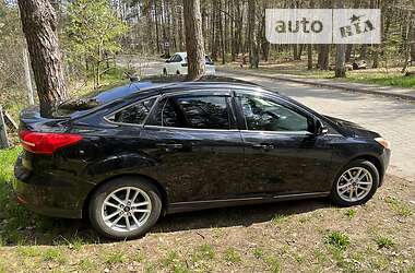 Седан Ford Focus 2015 в 