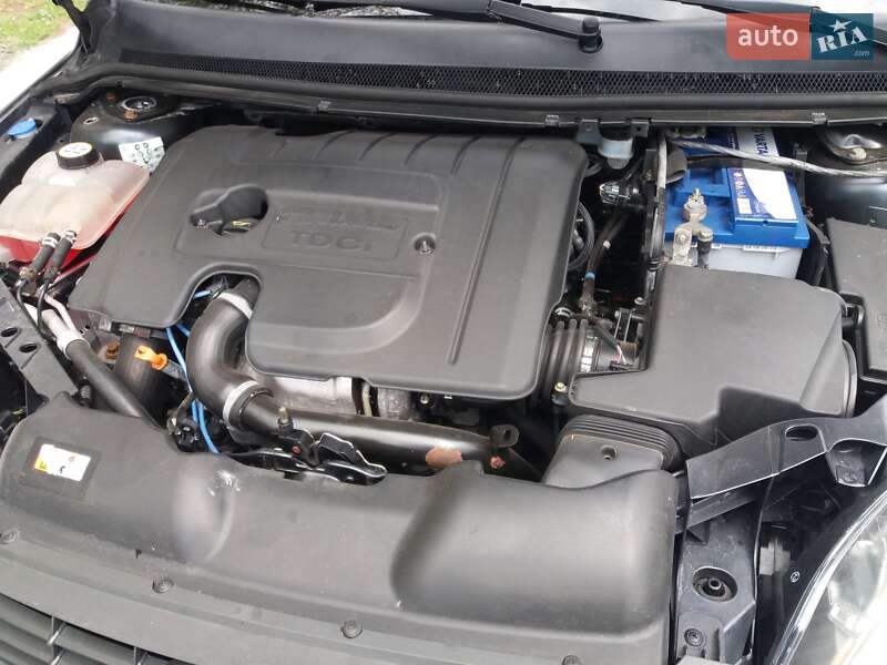 Універсал Ford Focus 2010 в Яворові