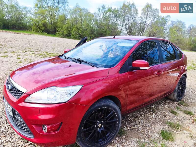 Хэтчбек Ford Focus 2008 в Самборе