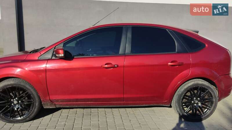 Хэтчбек Ford Focus 2008 в Самборе