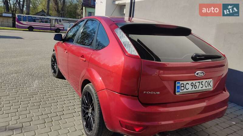 Хэтчбек Ford Focus 2008 в Самборе