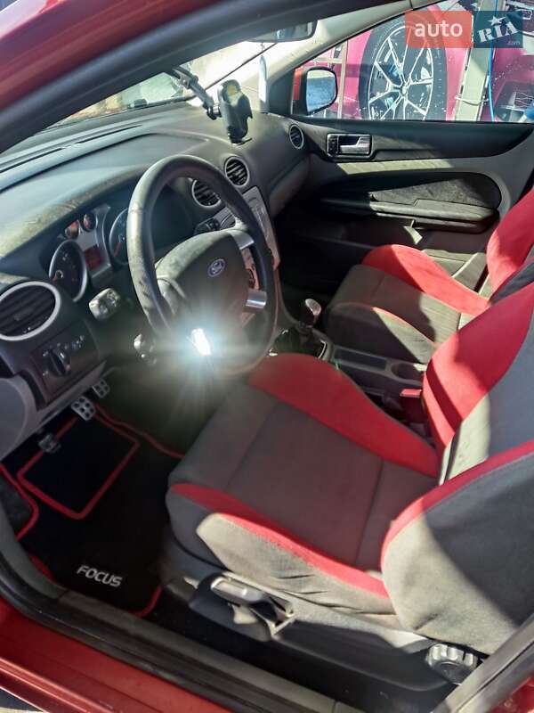 Хэтчбек Ford Focus 2008 в Самборе