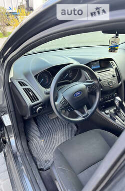 Хэтчбек Ford Focus 2016 в 