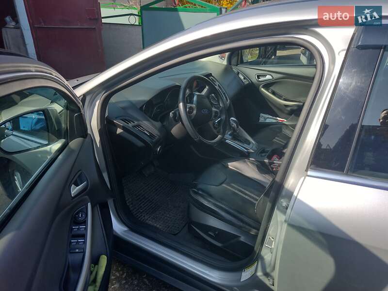 Седан Ford Focus 2012 в Мироновке