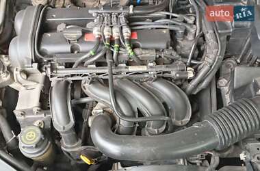 Хэтчбек Ford Focus 2006 в 