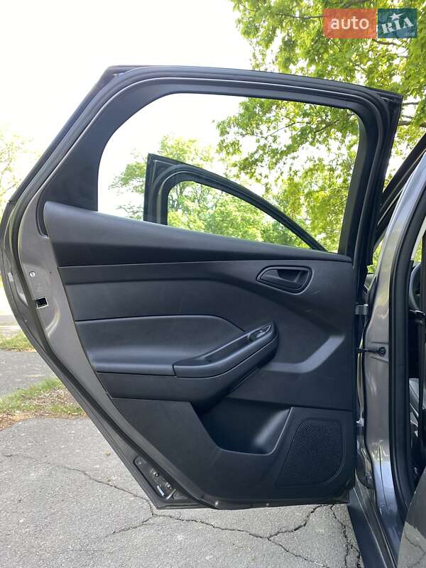 Хэтчбек Ford Focus 2011 в Кривом Роге