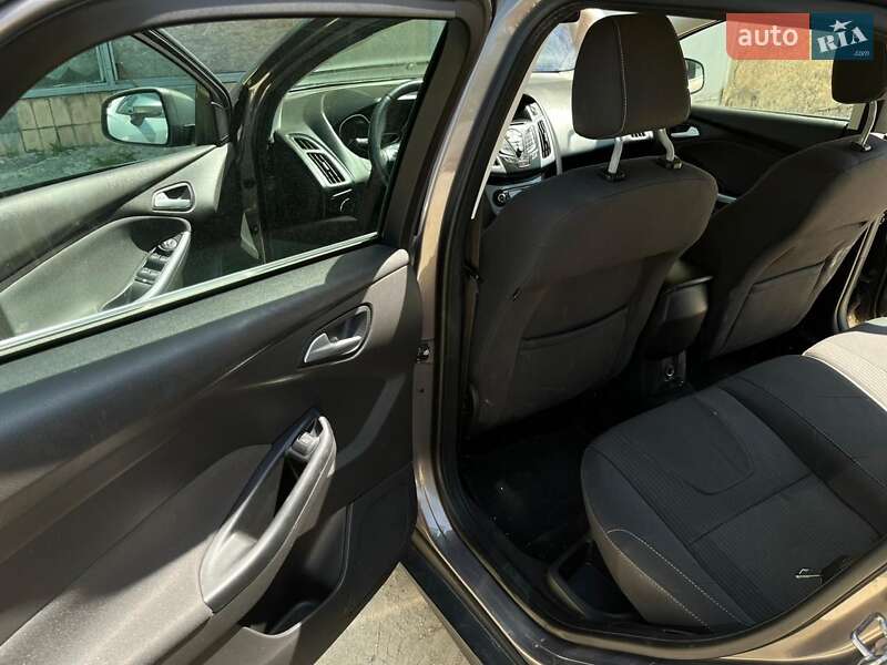 Универсал Ford Focus 2012 в Новояворовске