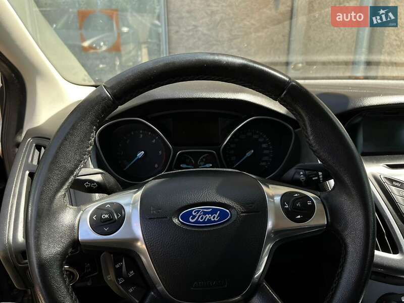 Универсал Ford Focus 2012 в Новояворовске