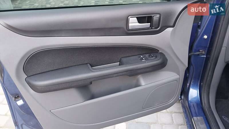 Седан Ford Focus 2008 в Ходореві