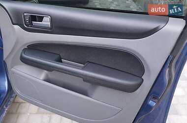 Седан Ford Focus 2008 в 