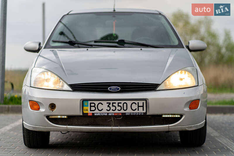 Хэтчбек Ford Focus 2001 в Львове фото 2 Хэтчбек Ford Focus 2001 в Львове