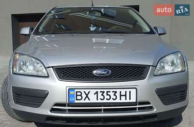 Хэтчбек Ford Focus 2007 в 
