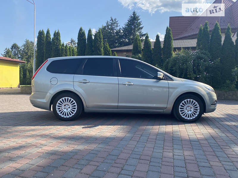Универсал Ford Focus 2009 в Староконстантинове