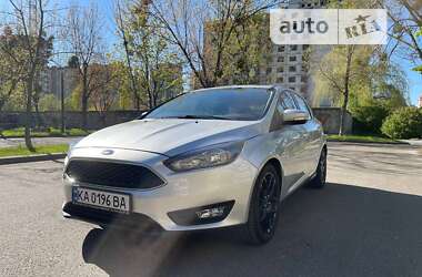 Хэтчбек Ford Focus 2015 в Киеве
