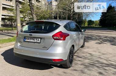 Хэтчбек Ford Focus 2015 в Киеве