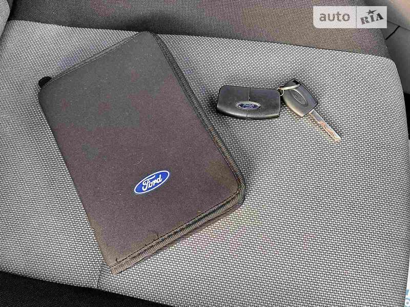 Хэтчбек Ford Focus 2010 в Ужгороде