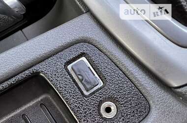 Хэтчбек Ford Focus 2010 в 