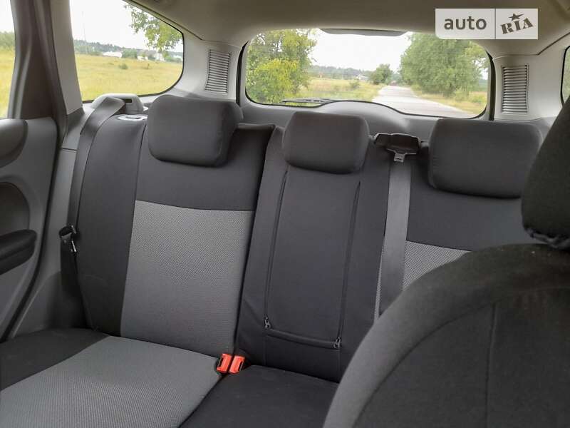 Универсал Ford Focus 2008 в Великих Мостах