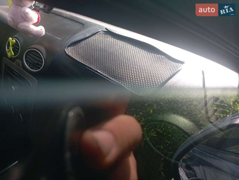 Хэтчбек Ford Focus 2010 в Кременце фото 5 Хэтчбек Ford Focus 2010 в Кременце