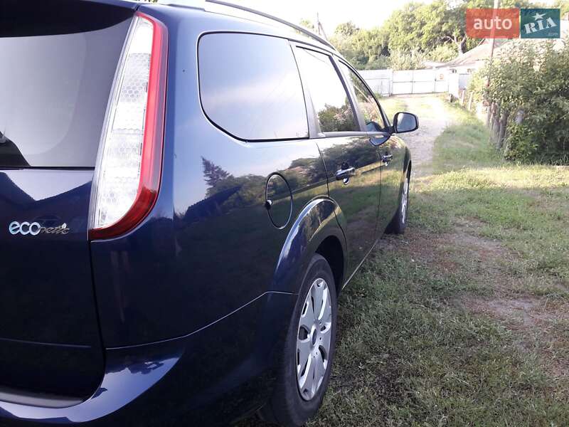 Универсал Ford Focus 2010 в Богодухове