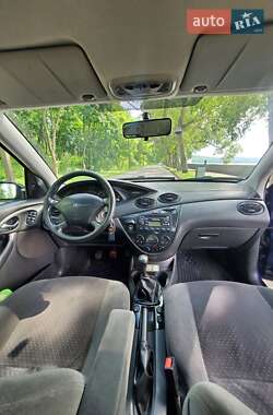 Седан Ford Focus 2001 в Светловодске