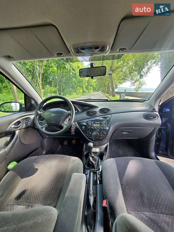 Седан Ford Focus 2001 в Светловодске