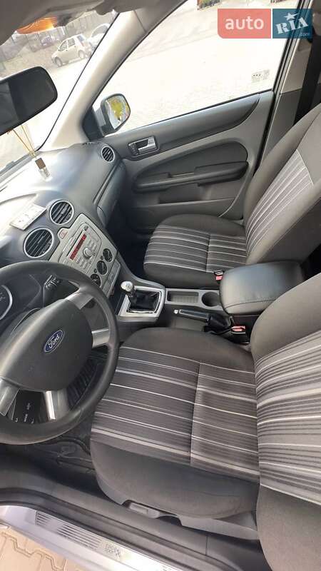 Хэтчбек Ford Focus 2008 в Тернополе