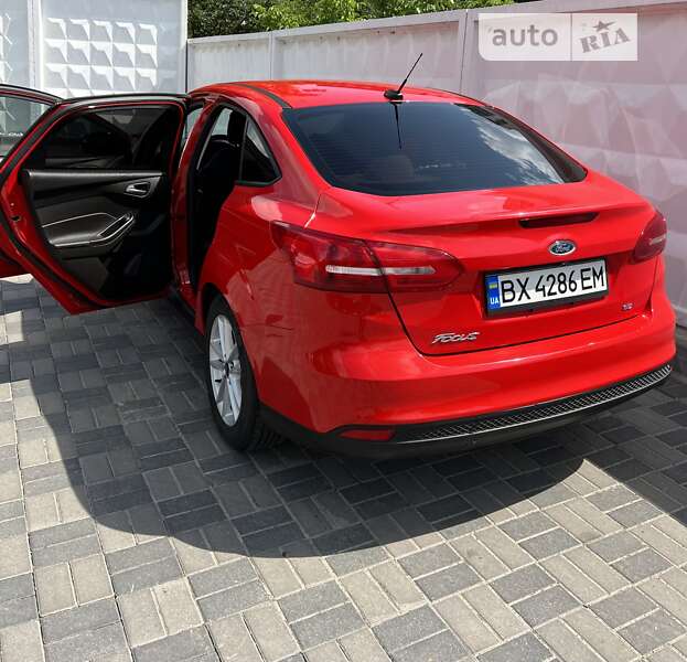 Седан Ford Focus 2016 в 