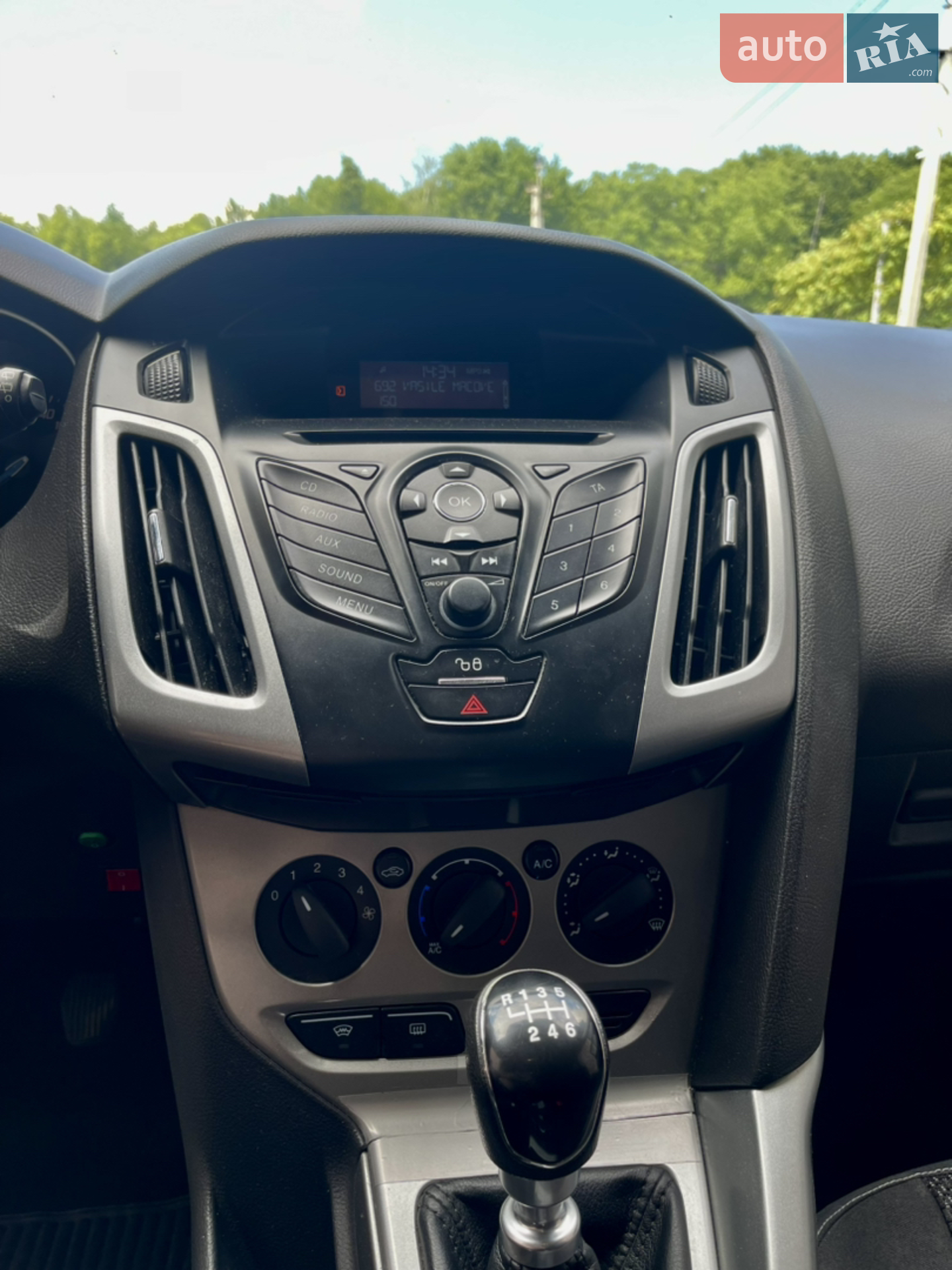 2011 Ford Focus - мініатюра 10